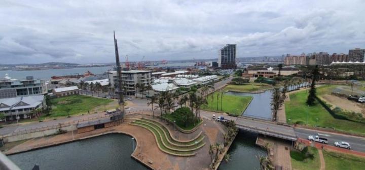 Luxurious Beach Apartment - The Sails Durban Extérieur photo